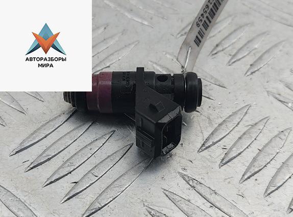 форсунка Renault Megane 2 поколение 2003, 1.6 л., бензин, МКПП, серый, универсал, 8200132259 - фото №1