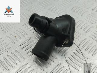 фланец (тройник) системы охлаждения Volkswagen Passat B5 1999, 1.6 л., бензин, МКПП, синий, универсал, 050121133D