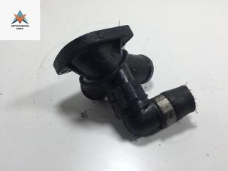 фланец (тройник) системы охлаждения Volkswagen Passat B5 1999, 1.6 л., бензин, МКПП, зелёный, универсал, 06B121133A