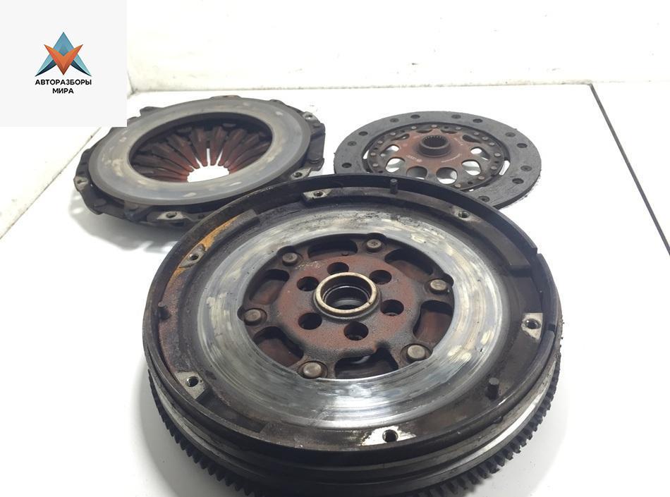 маховик Volkswagen Passat B5 1999, 1.6 л., бензин, МКПП, зелёный, универсал, 050141033N - фото №1