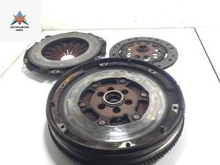 маховик Volkswagen Passat B5 1999, 1.6 л., бензин, МКПП, зелёный, универсал, 050141033N