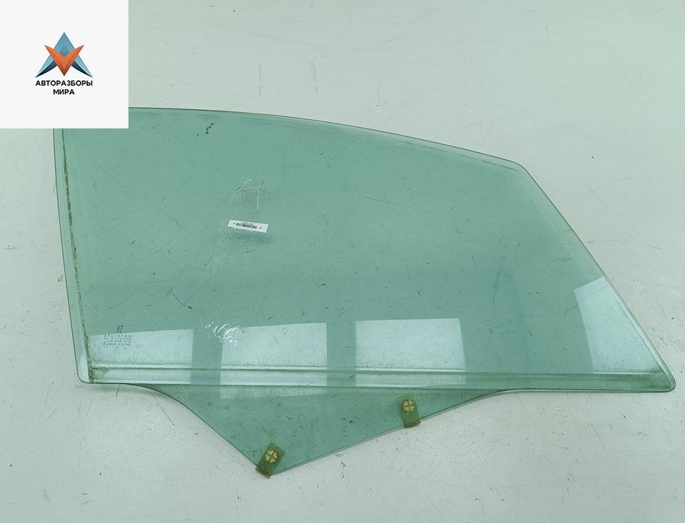 стекло двери передней правой Peugeot 307 1 поколение 2004, 2.0 л., бензин, МКПП, чёрный, универсал, 43R00048 - фото №1