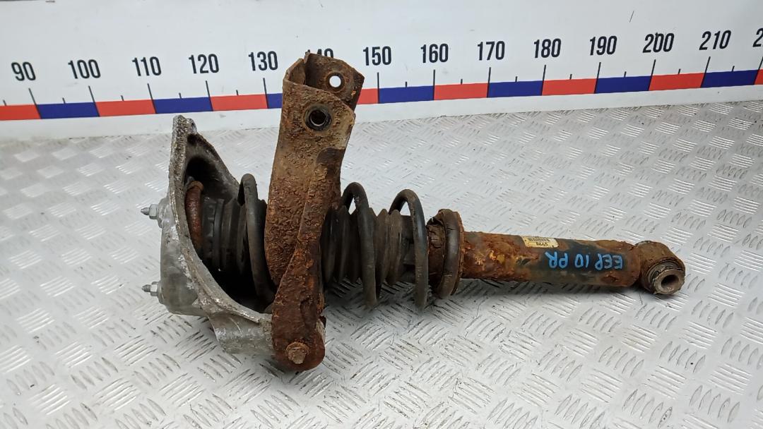 Стойка Peugeot 407 1 поколение 2007, 2.0 л., HDi, дизель, МКПП, седан - фото №1