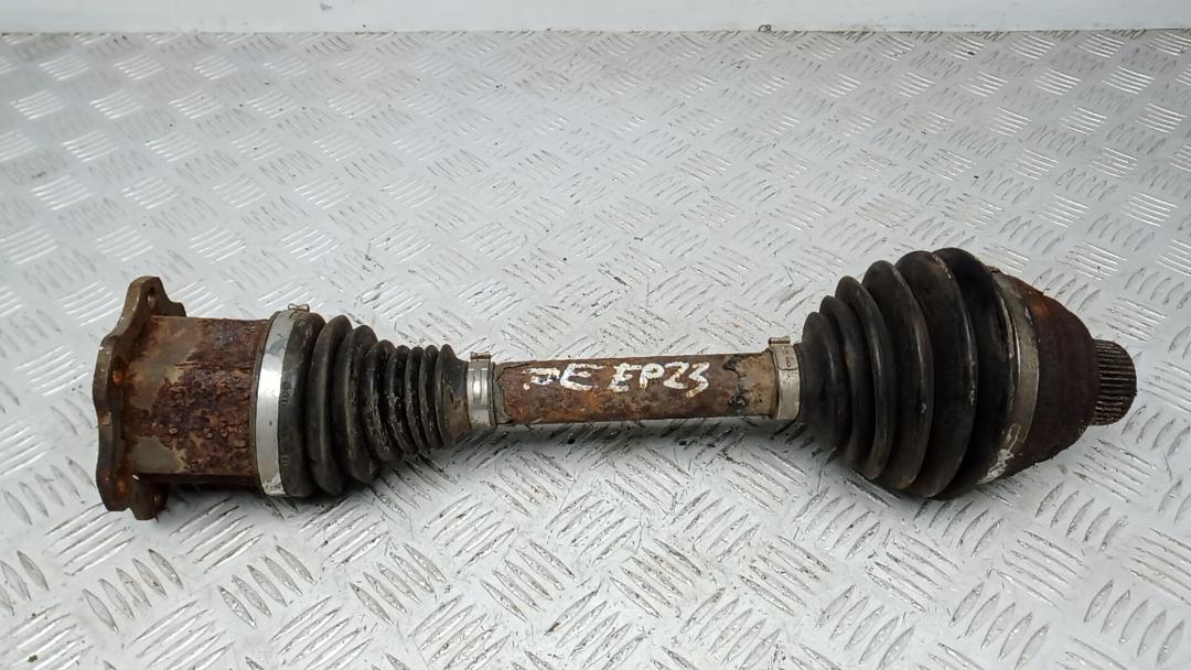 полуось передняя левая (приводной вал, ШРУС) Audi A4 B8/8K 2009, 2.7 л., дизель, АКПП, седан, 8K0407271S - фото №1