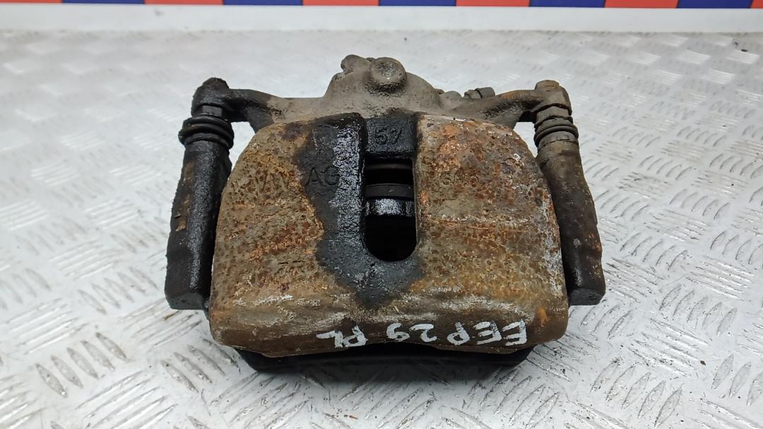 суппорт передний левый Skoda Superb 3 поколение 2016, 1.6 л., дизель, МКПП, хетчбэк 5 дв. - фото №1