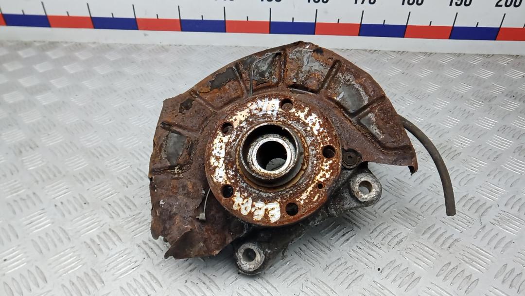 ступица передняя правая Volkswagen Passat B6 2009, 2.0 л., дизель, МКПП, седан - фото №1