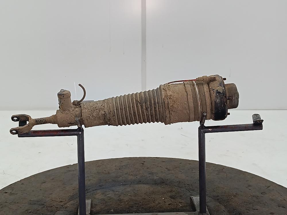 пневмостойка передняя Audi A6 4F/C6 2007, цвет - фото №1