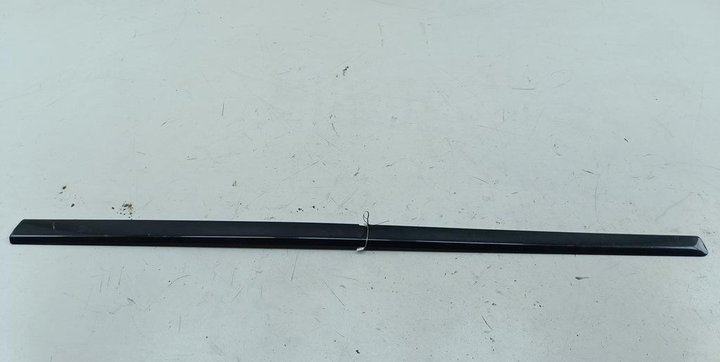 молдинг двери передней левой Audi A4 B6 2001, 1.8 л., Ti, бензин, МКПП, чёрный, седан, 8E0853953
