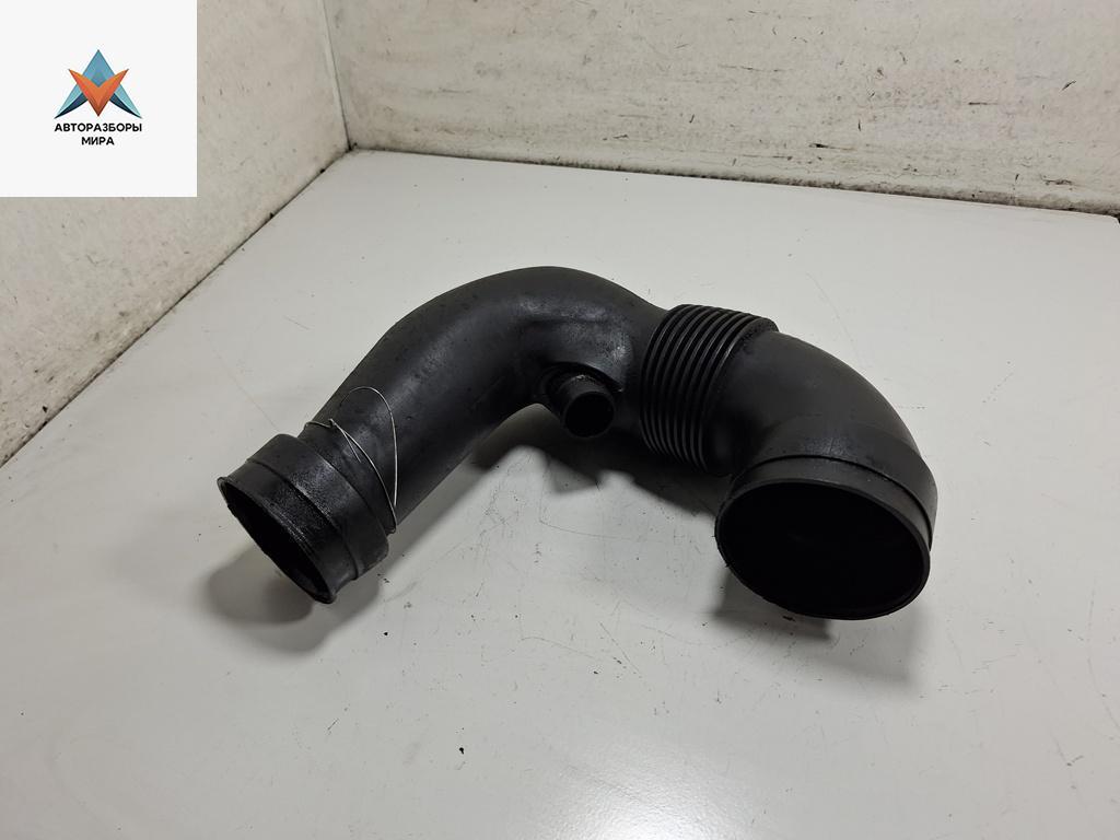 патрубок воздушного фильтра Mercedes-Benz C-Класс W203/S203/CL203 2000, 2.2 л., дизель - фото №1