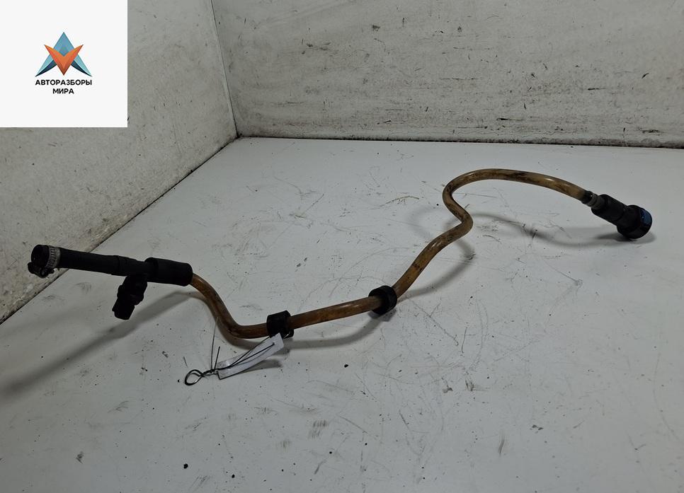 трубка топливная BMW 3 серия E90/E91/E92/E93 2005, 2.0 л., дизель, 7789305, 7797967 - фото №1