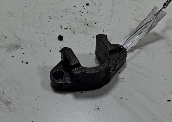 крепление форсунки BMW 3 E90/E91/E92/E93 2005, 2.0 л., дизель, АКПП, серый, универсал, 13537787215