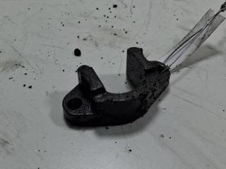 крепление форсунки BMW 3 E90/E91/E92/E93 2005, 2.0 л., дизель, АКПП, серый, универсал, 13537787215