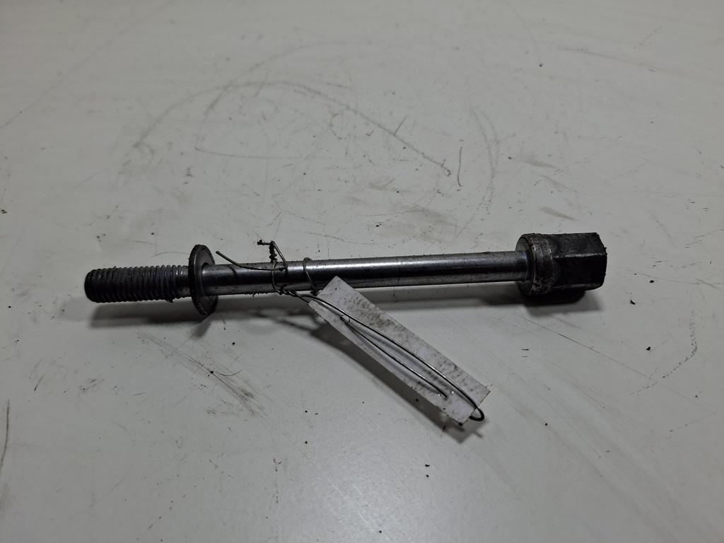 болт двигателя BMW 3 E90/E91/E92/E93 2005, 2.0 л., дизель, АКПП, серый, универсал, 8574809