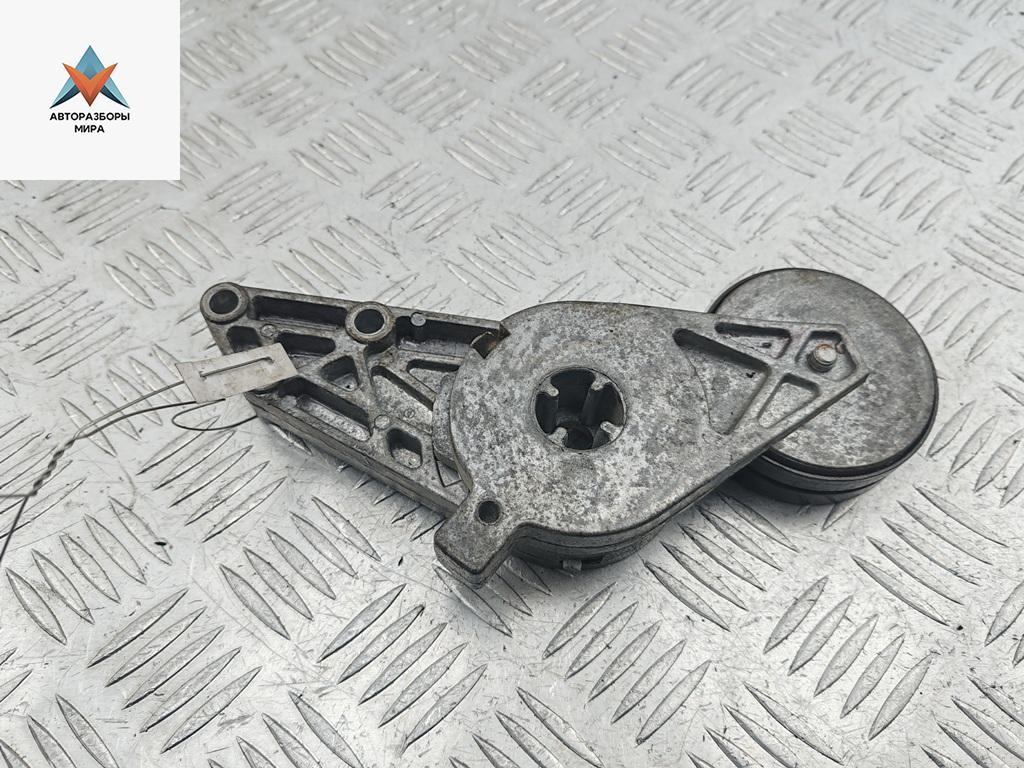 механизм натяжения ремня, цепи Audi A4 B5 1995, 1.8 л., бензин, МКПП, зелёный, седан - фото №1