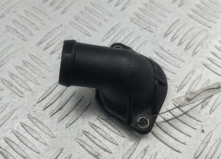 корпус термостата Audi A4 B5 1995, 1.8 л., бензин, МКПП, зелёный, седан, 030121121B