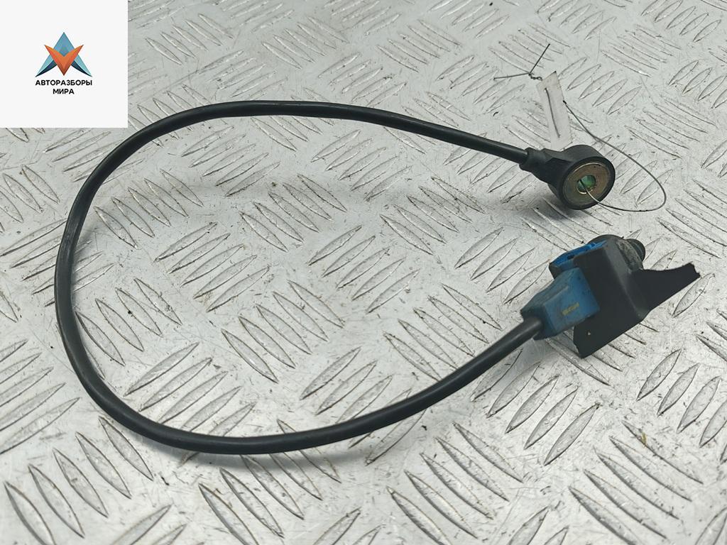 датчик детонации Audi A6 4B/C5 1997, 2.4 л., бензин, МКПП, синий, седан, 054905377G - фото №1