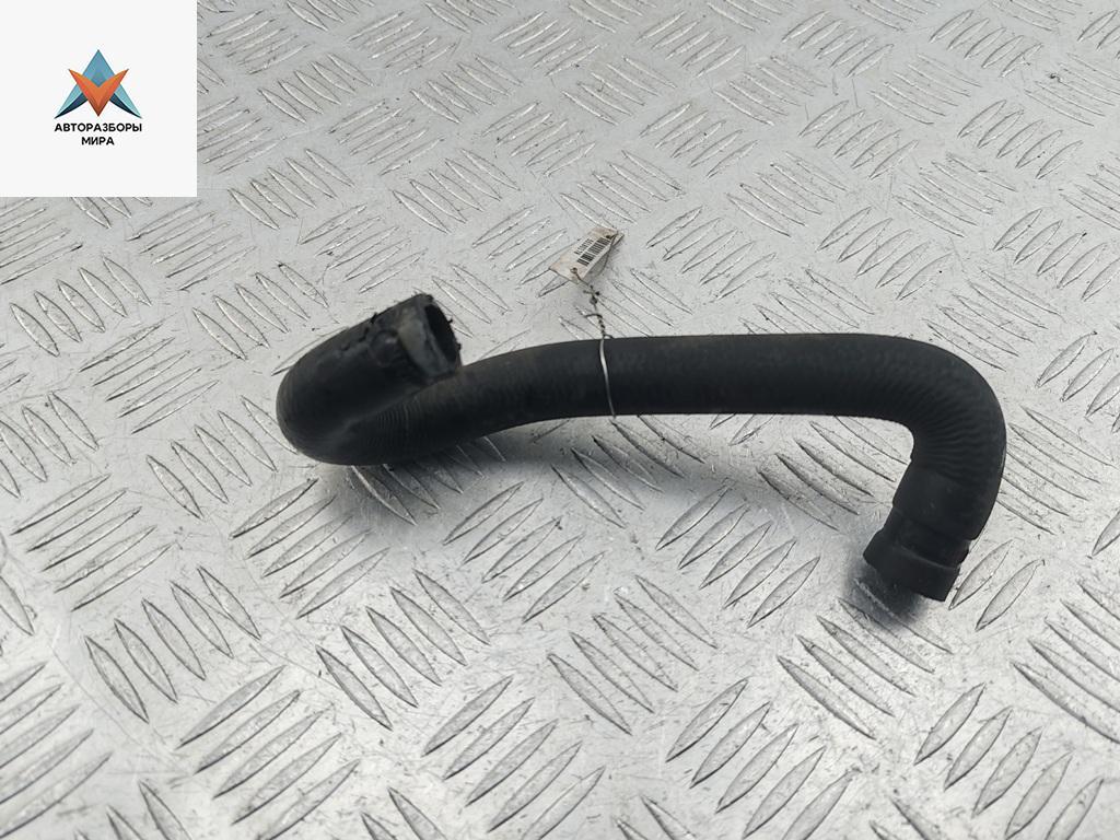 патрубок (трубопровод, шланг) Audi A4 B5 1995, 1.8 л., бензин, МКПП, зелёный, седан, 058121058A - фото №1