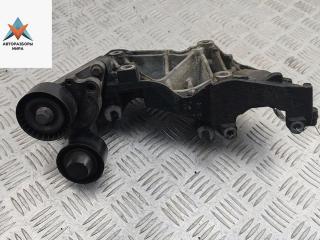 кронштейн генератора Renault Espace 4 поколение [рестайлинг] 2007, 2.0 л., дизель, МКПП, синий, минивэн, 8200527320