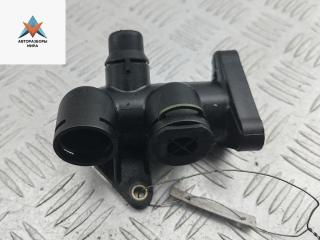 фланец (тройник) системы охлаждения Audi A4 B5 1995, 1.8 л., бензин, МКПП, зелёный, седан, 058121133B