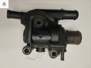 корпус термостата Ford Focus 1 поколение 1999, 1.8 л., бензин, МКПП, серый, универсал, XS4E9K478AA