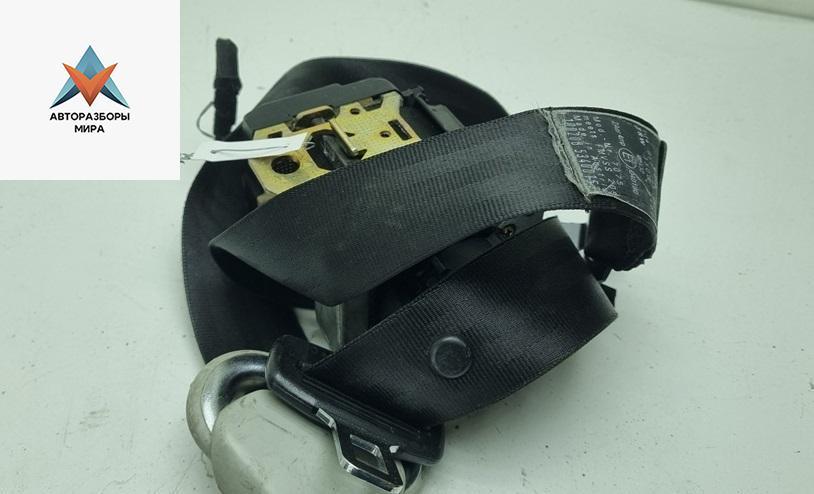 ремень безопасности Volkswagen Golf 4 поколение 1999, 2.0 л., бензин, МКПП, синий, универсал - фото №1