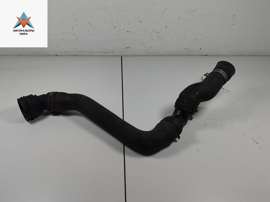 патрубок радиатора Volkswagen Golf 4 поколение 2002, 1.9 л., дизель, 1J0122101A - фото №1