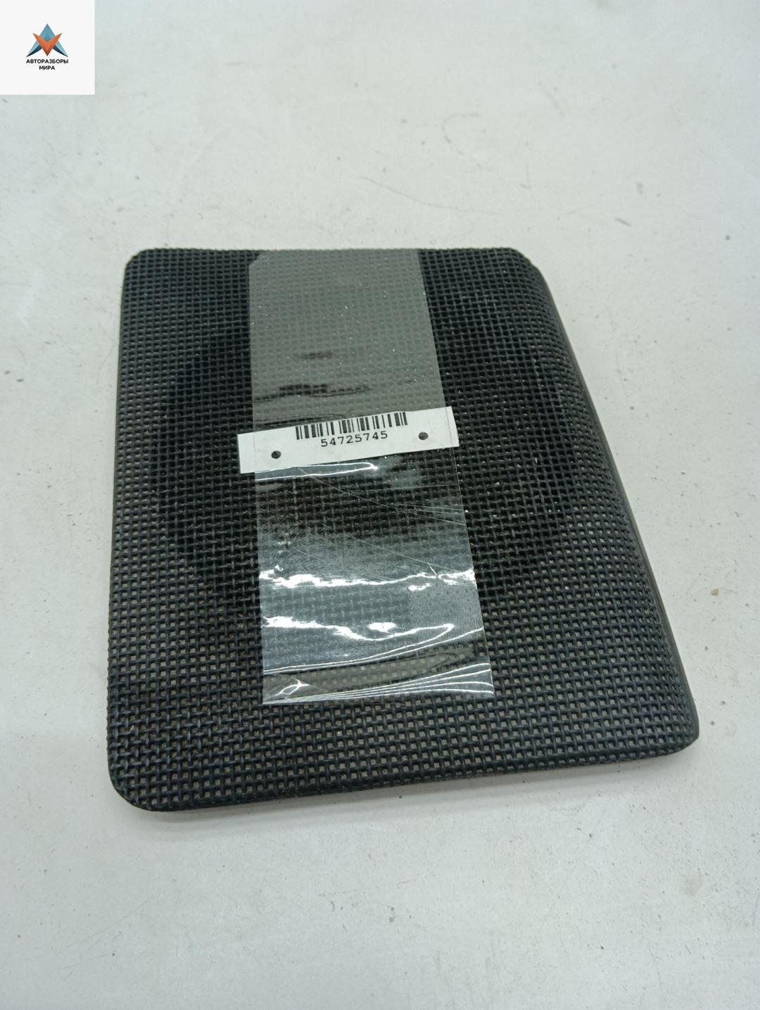 Сетка (решетка) динамика Volkswagen Passat B3 1989, 1.8 л., бензин, МКПП, синий, универсал, 357857247 - фото №1