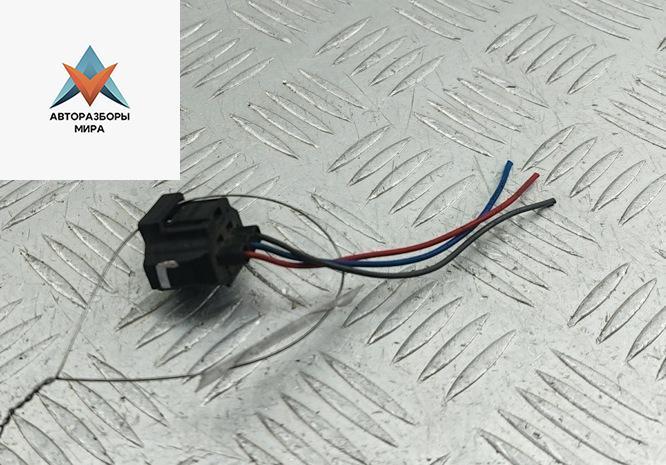 разъем (фишка) проводки Ford Focus 1 поколение 1999, 1.8 л., бензин, МКПП, серый, универсал - фото №1