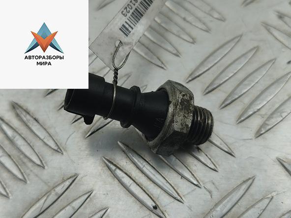 датчик давления масла Opel Zafira 1 поколение (A) 2002, 1.8 л., бензин, МКПП, синий, минивэн - фото №1