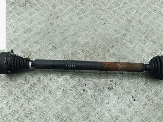 полуось передняя правая (приводной вал, ШРУС) Volkswagen Caddy 3 поколение 2005, 2.0 л., дизель, МКПП, белый, фургон