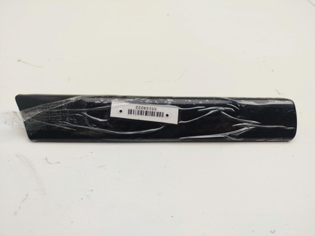 молдинг переднего левого крыла BMW 5 E39 2001, 2.2 л., бензин, МКПП, чёрный, универсал, 7004021