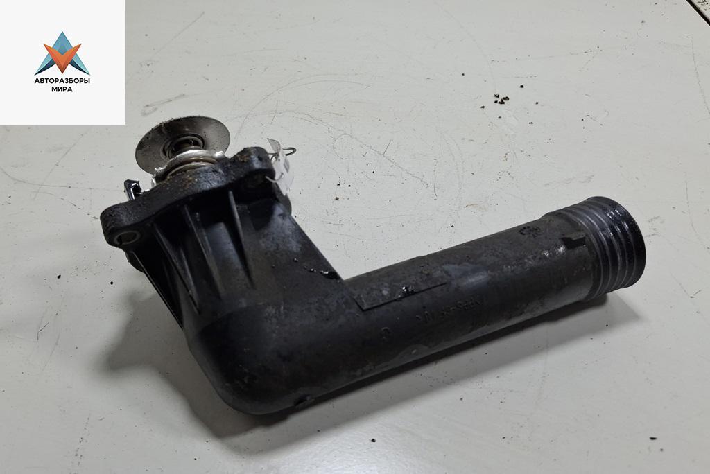 корпус термостата BMW 3 серия E36 1994, 1.6 л., бензин, МКПП, чёрный, хетчбэк 3 дв., 1726705 - фото №1