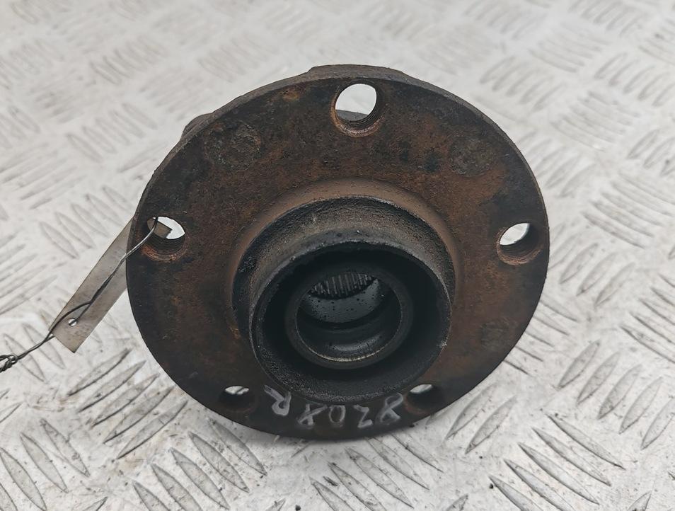 ступица передняя левая Audi A4 B6 2001, 1.8 л., Ti, бензин, МКПП, чёрный, седан