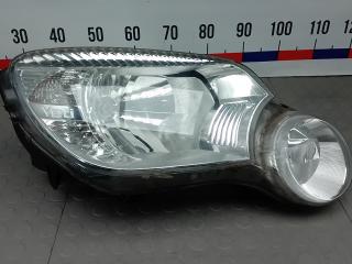 фара правая Skoda Yeti 1 поколение 2012, 1.2 л., бензин, МКПП, внедорожник 5 дв.