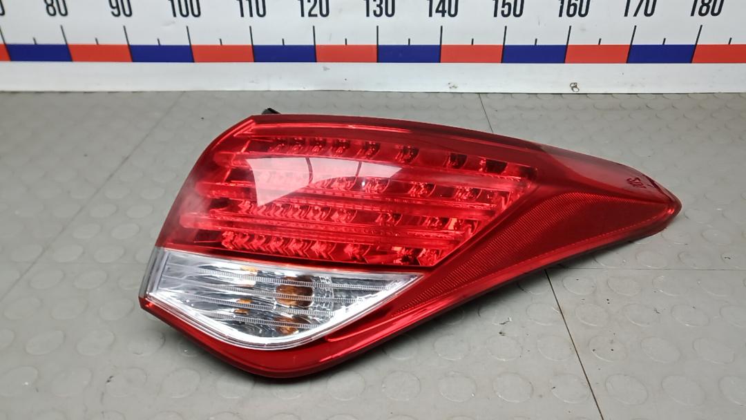 фонарь задний правый Hyundai i40 VF 2013, 1.7 л., дизель, МКПП, седан, 924023Z300 - фото №1