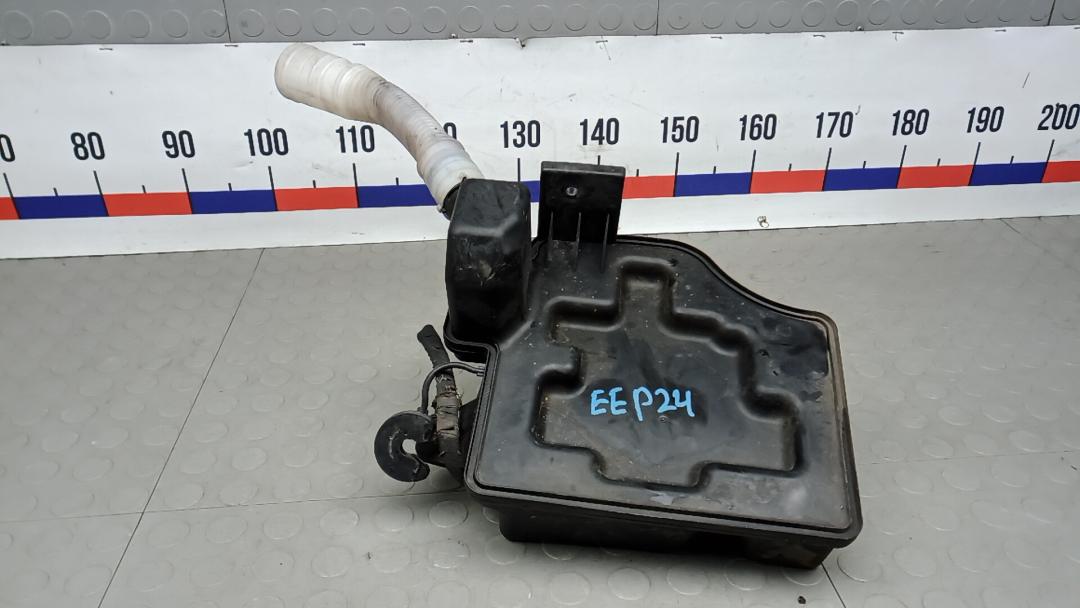 бачок омывателя Volkswagen Polo 5 поколение 2010, 1.6 л., дизель, МКПП, хетчбэк 5 дв. - фото №1