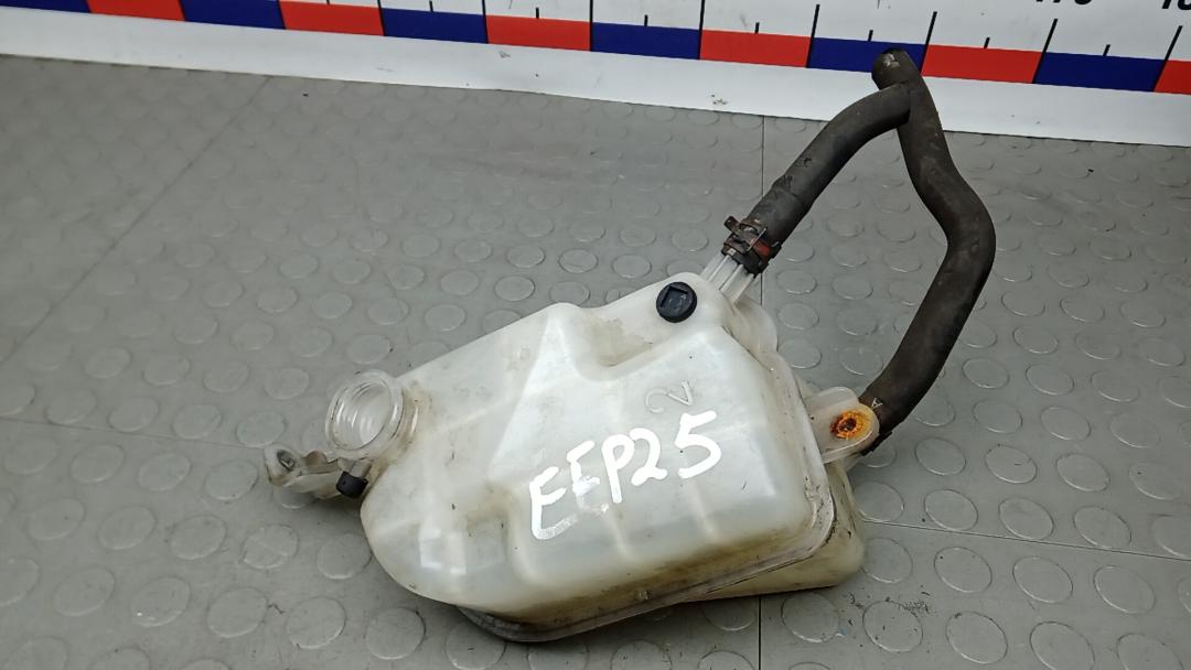 бачок расширительный Toyota VERSO 2009, 2.0 л., дизель, МКПП, минивэн - фото №1