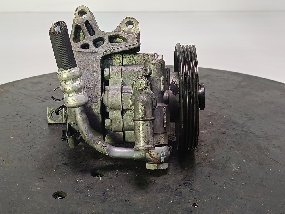 Насос гидроусилителя руля Chevrolet Cruze 1 поколение 2010, цвет - фото №1