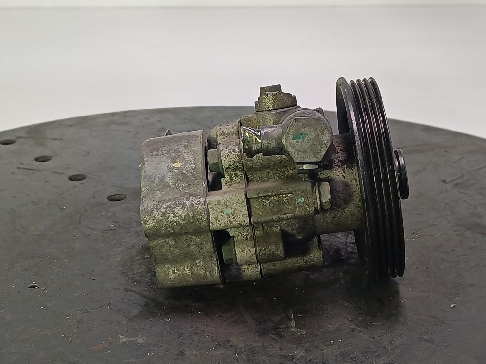 Насос гидроусилителя руля Chevrolet Cruze 1 поколение 2010, цвет - фото №1