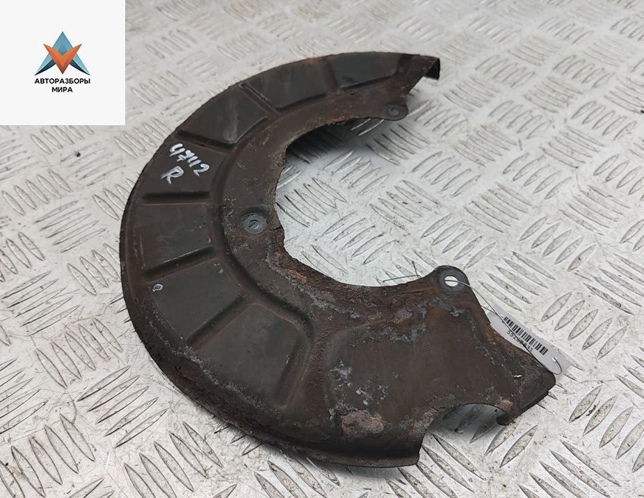 защитный кожух тормозного механизма Volkswagen Passat B6 2006, 2.0 л., бензин, МКПП, серый, седан, 1K0615312F - фото №1