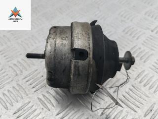 подушка крепления двигателя Volkswagen Passat B5 [рестайлинг] 2002, 2.0 л., бензин, МКПП, серый, универсал, 8D0199382M