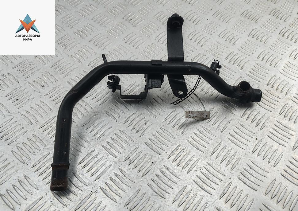 трубка охлаждающей жидкости Volkswagen Passat B5 1999, 1.9 л., дизель, МКПП, 028121065AD - фото №1