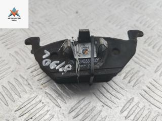 Колодки тормозные передние Volkswagen Caddy 3 поколение 2005, 2.0 л., дизель, МКПП, белый, фургон