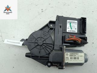 моторчик стеклоподъемника передний левый Volkswagen Golf 5 поколение 2005, 1.4 л., МКПП, хетчбэк 5 дв., 1K0959701K