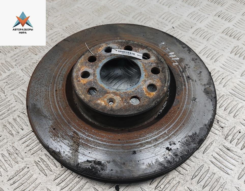 диск тормозной передний Volkswagen Passat B6 2006, 2.0 л., бензин, МКПП, серый, седан - фото №1