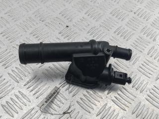 фланец (тройник) системы охлаждения Volkswagen Passat B6 2006, 2.0 л., дизель, МКПП, чёрный, универсал, 03G121132B