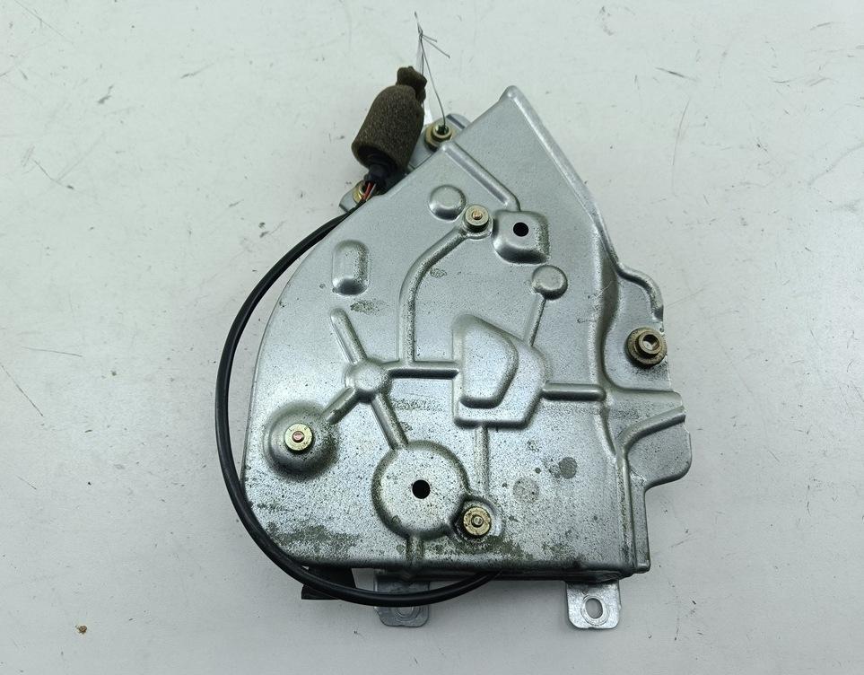 Активатор (привод) замка двери задней левой Volkswagen Caddy 2005, 2.0 л., дизель, МКПП, белый, фургон, 2K0827201R