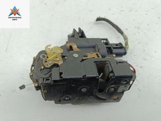 замок двери передней левой Volkswagen Golf 4 поколение 2001, 1.6 л., бензин, МКПП, чёрный, хетчбэк 5 дв.
