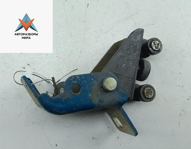 ролик двери сдвижной Renault Kangoo 1 поколение 2000, 1.9 л., дизель, МКПП, зелёный, фургон, 303512 - фото №1