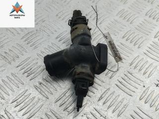 фланец (тройник) системы охлаждения Volkswagen Transporter T4 1994, 2.4 л., дизель, МКПП, белый, микроавтобус, 074121132